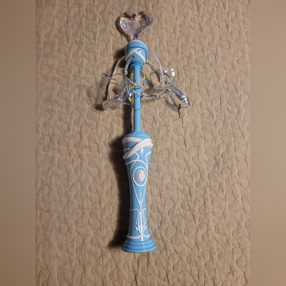Disney on Ice Light Up Frozen Wand